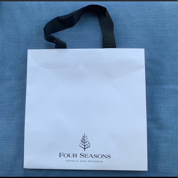 Four Seasons Shopping Bag - Medium - Picture 10 of 16